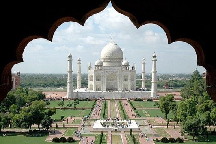 Taj Mahal Half Day Tour With Agra Fort & Baby Taj Visit